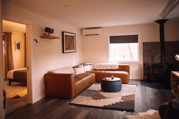 Zen House at the Mountain Ridge - Image 1